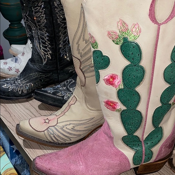 Meet your Posher, Julie - Picture 6 of 8